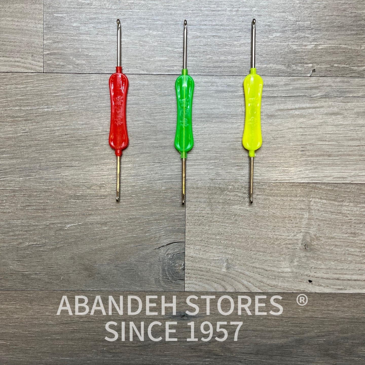 Double metal crochet hook